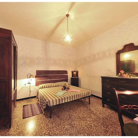 B&B Au Caruggiu Ceriale Ruang foto
