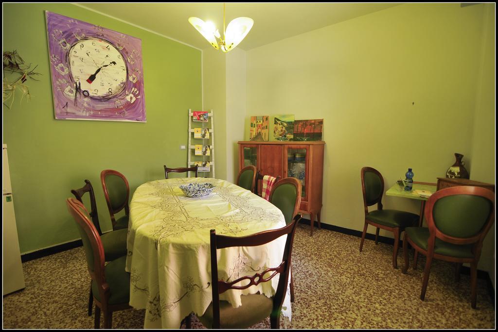 B&B Au Caruggiu Ceriale Bagian luar foto